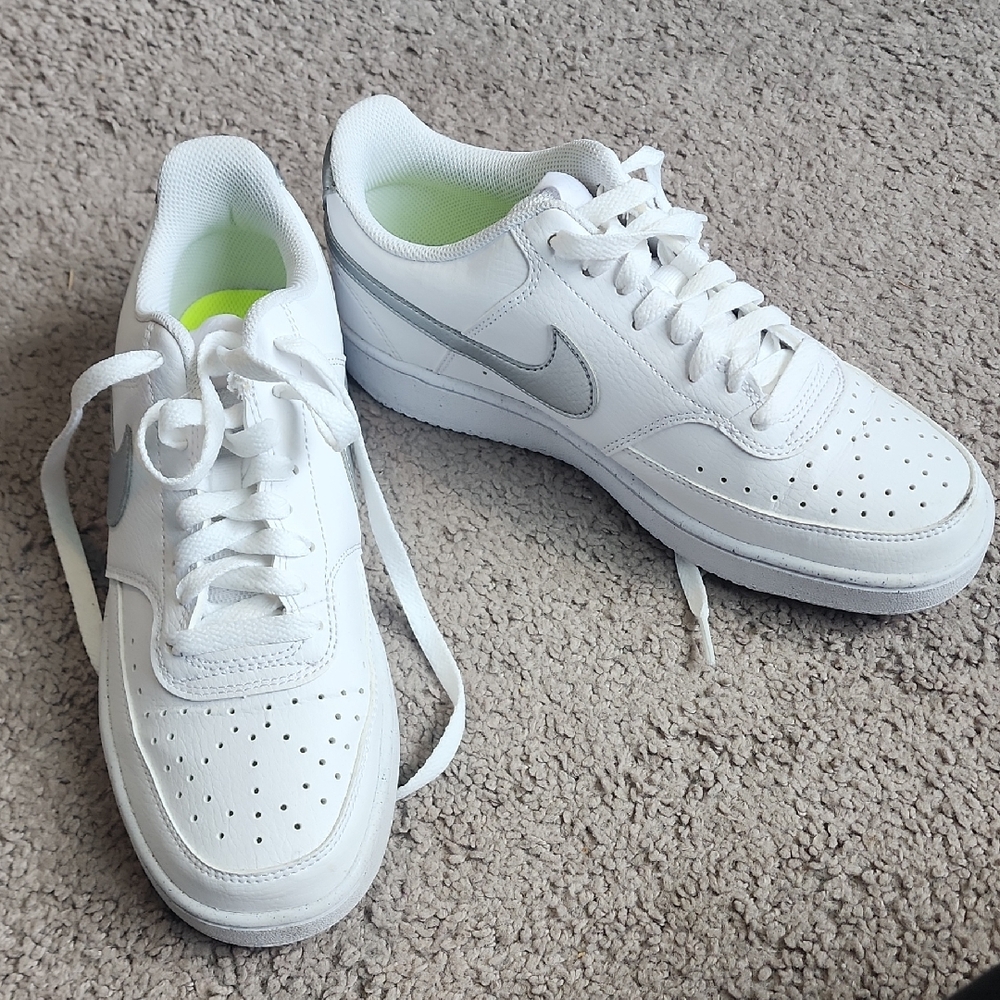 Nike White and Silver Low Tops